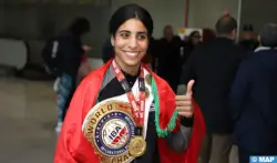 الملك محمد السادس يهنئ بطلة العالم في الملاكمة المغربية وداد برطال